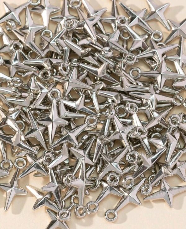 Star: Plastic Silver Star Charm (10pc)