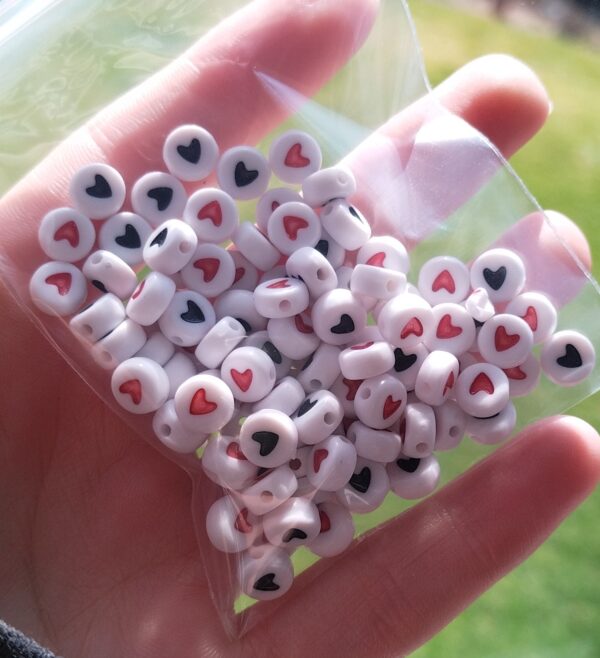 Black and Red Hearts Round White Beads (100pc)